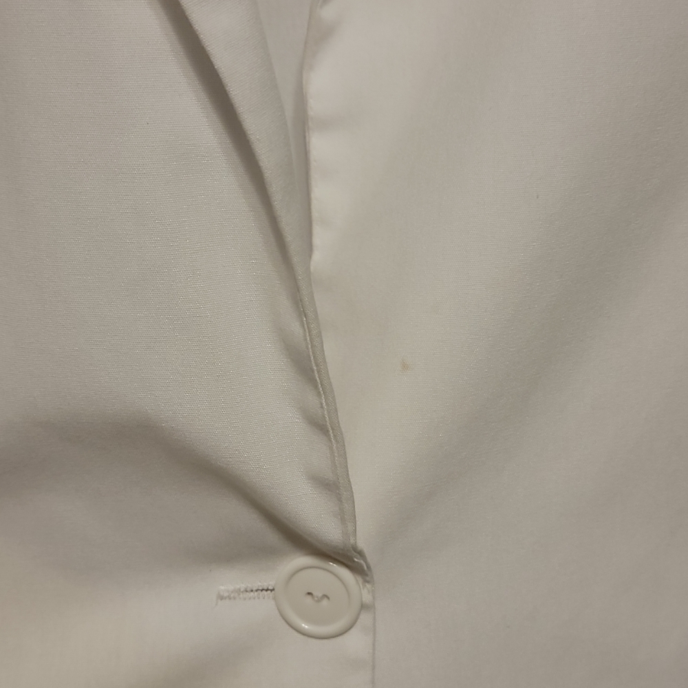 Vintage C,Mon size 14 white button blazer, shoulder pads, pockets on front - Picture 3 of 8